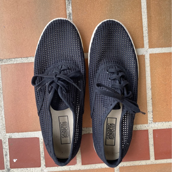 GENERIC SURPLUS mens Black Mesh sneakers - Picture 4 of 5